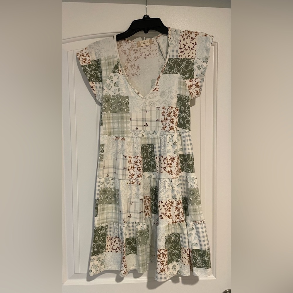 Altar’d State Dress - Patch V-neck